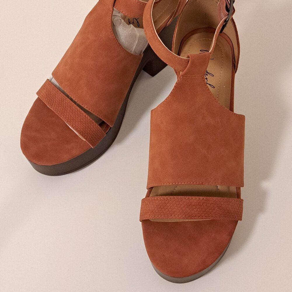 Wonderly Emilia Platform Sandals Misses Size 9